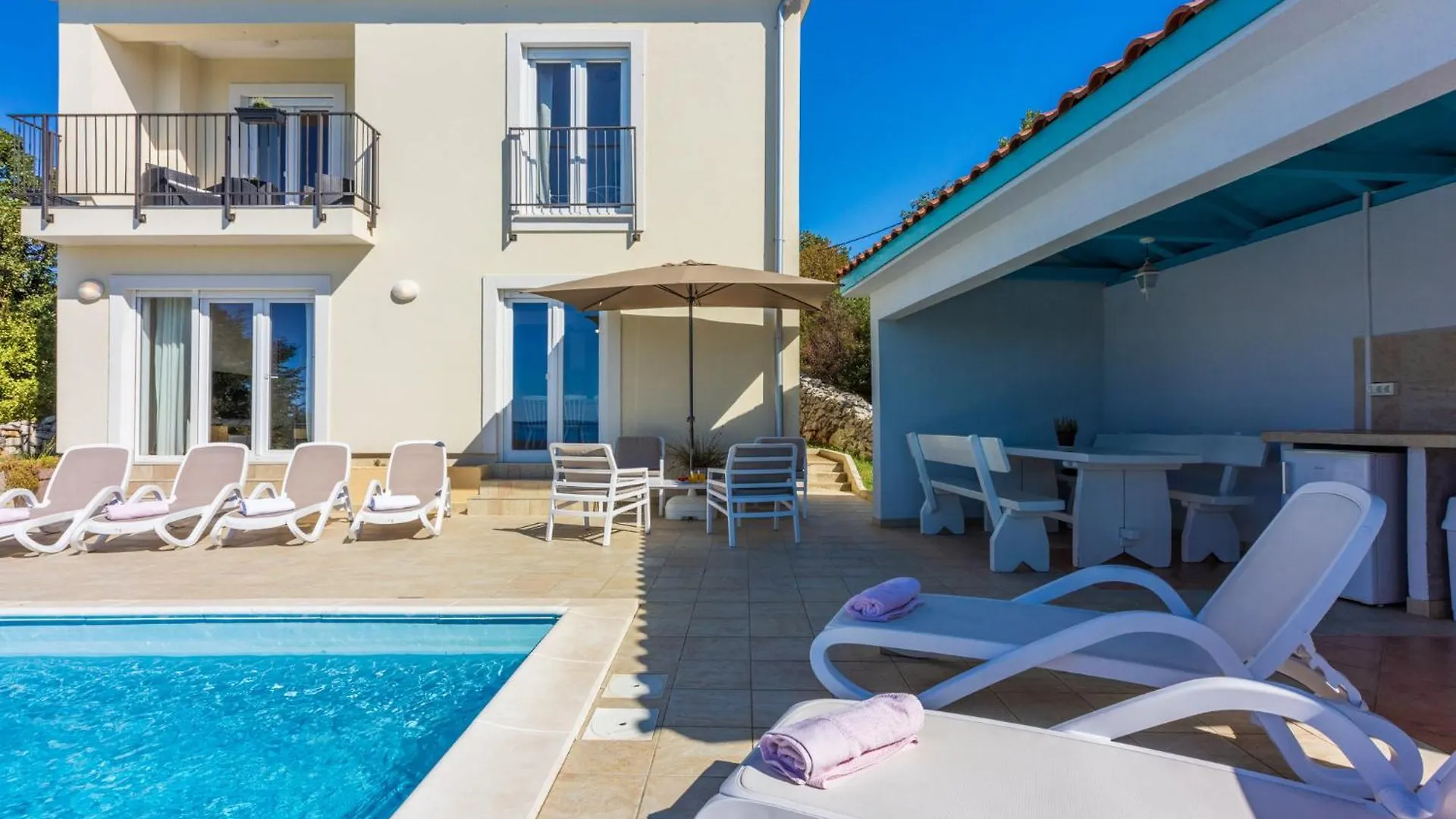 Holiday Home Aqua Smrika